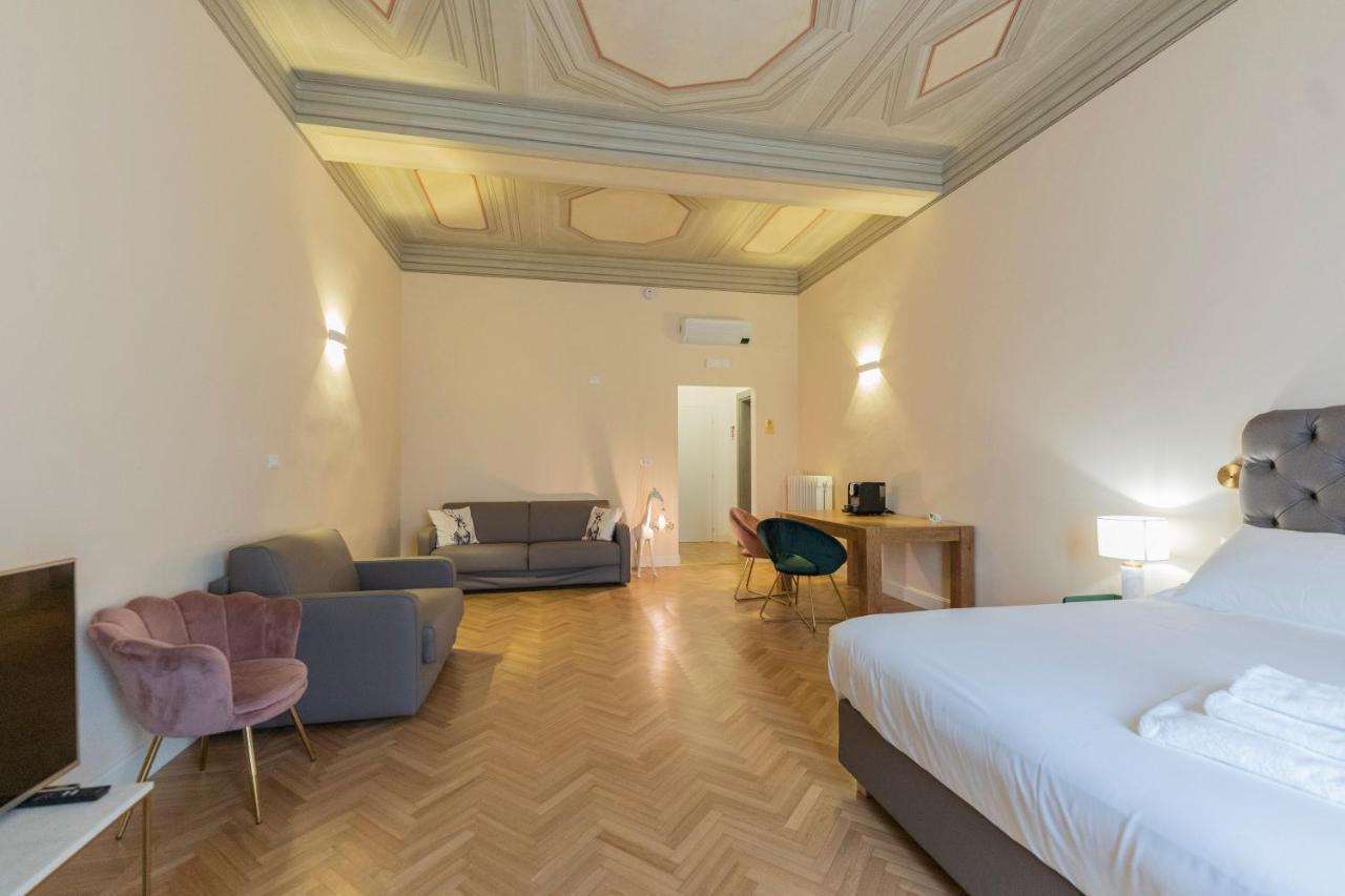 Aldrovandi Luxury Suites And Apartment Bologna Exteriör bild