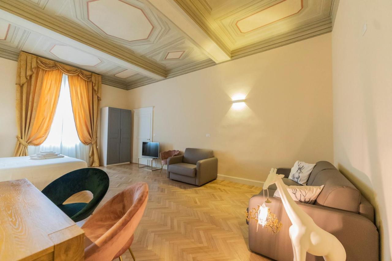 Aldrovandi Luxury Suites And Apartment Bologna Exteriör bild