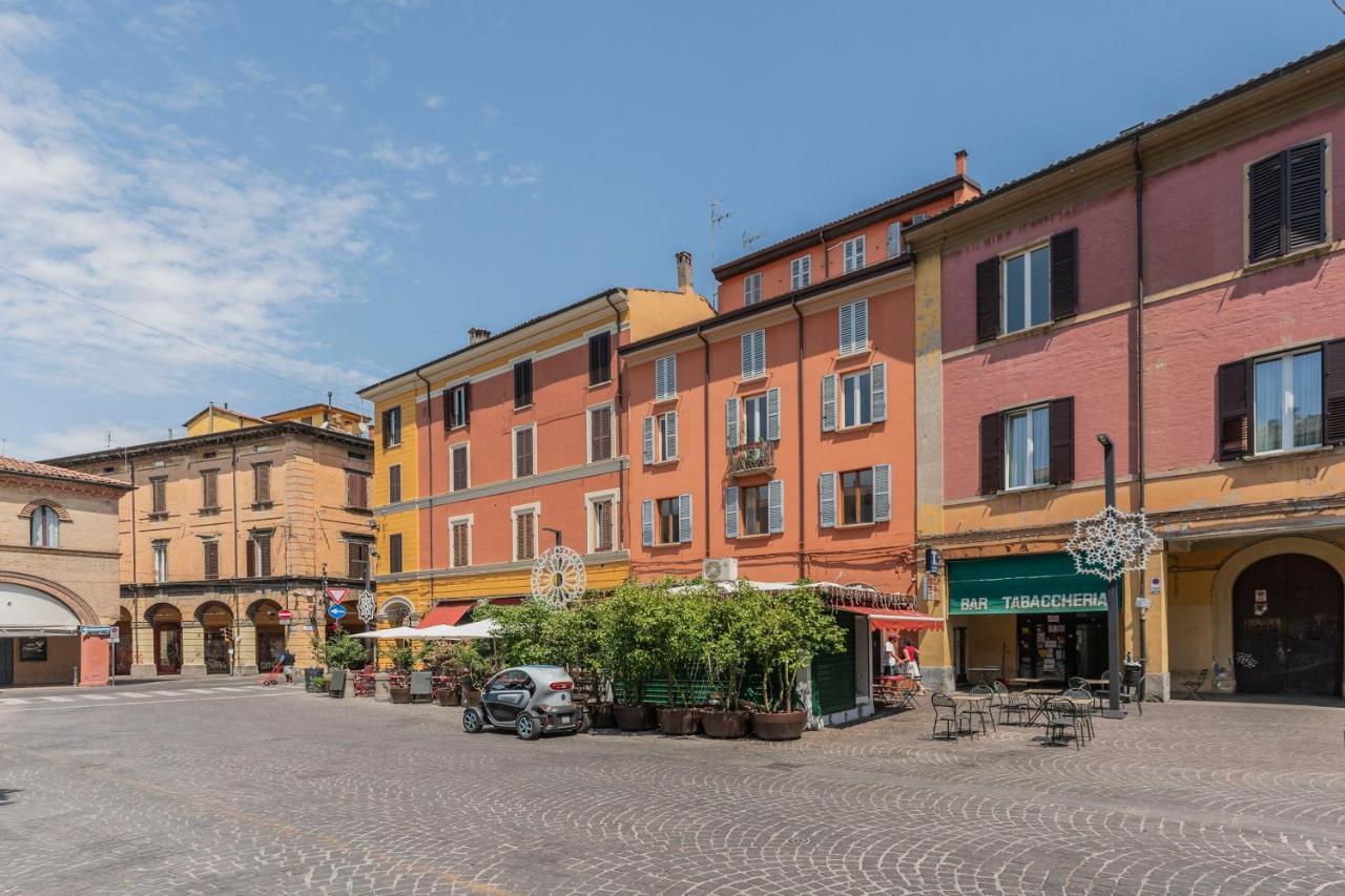 Aldrovandi Luxury Suites And Apartment Bologna Exteriör bild