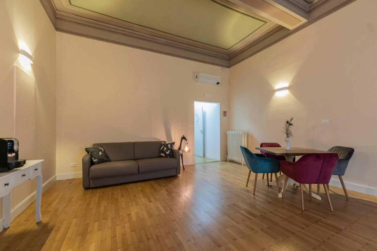 Aldrovandi Luxury Suites And Apartment Bologna Exteriör bild